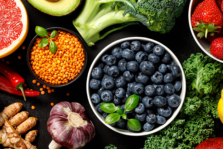 The Science Behind Superfoods & Antioxidants