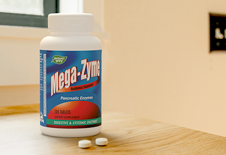 <{%DETAIL1_04250%}>A bottle of Nature's Way Mega-Zyme next to 2 tablets